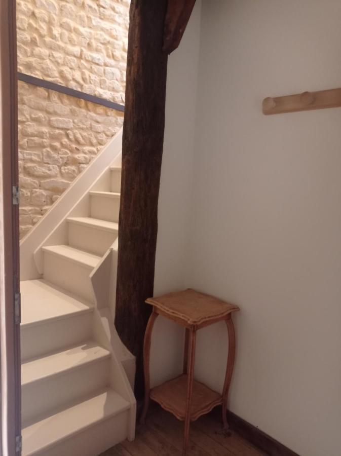 Maris Domus Pres Des Plages Du Debarquement Bayeux Exterior photo